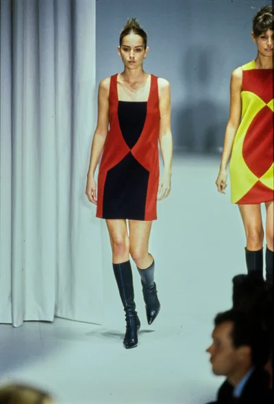 Look 16